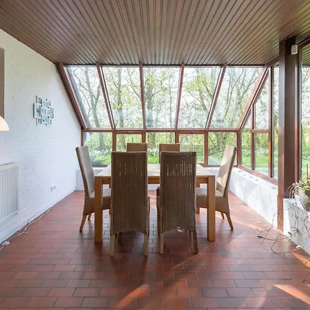 Haus Am Deich Tatil Evi