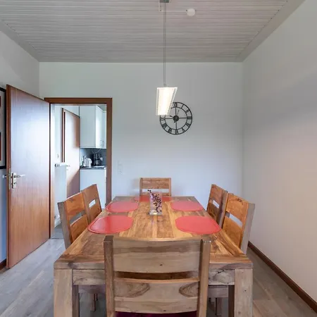 Haus Am Deich Holiday home Reussenkoge
